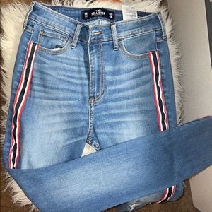 HOLLISTER RED STRIPED JEANS❤️